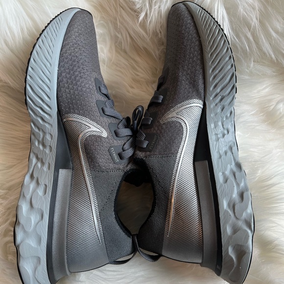 Men’s Nike size 12 - Picture 5 of 8